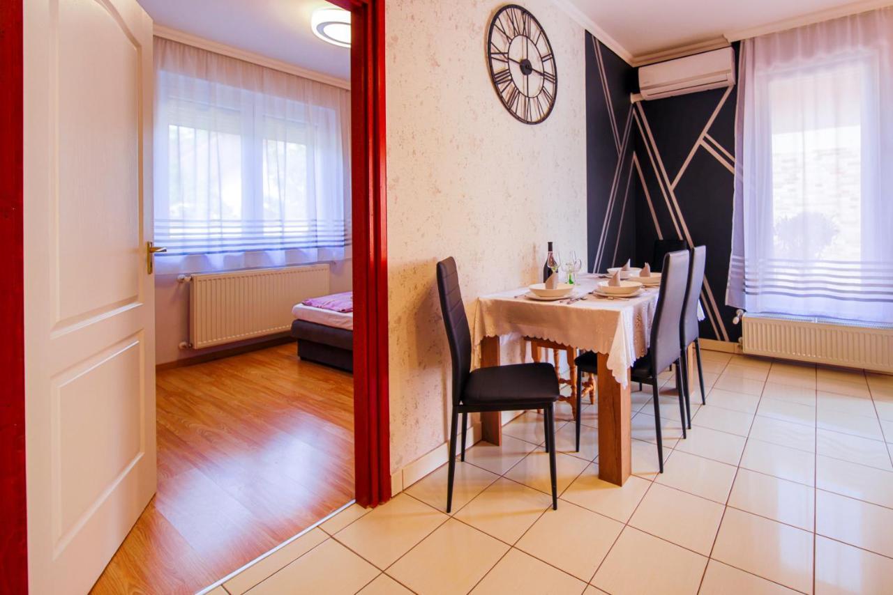 Kalvin Utcai Apartmanok Hajdúszoboszló Buitenkant foto